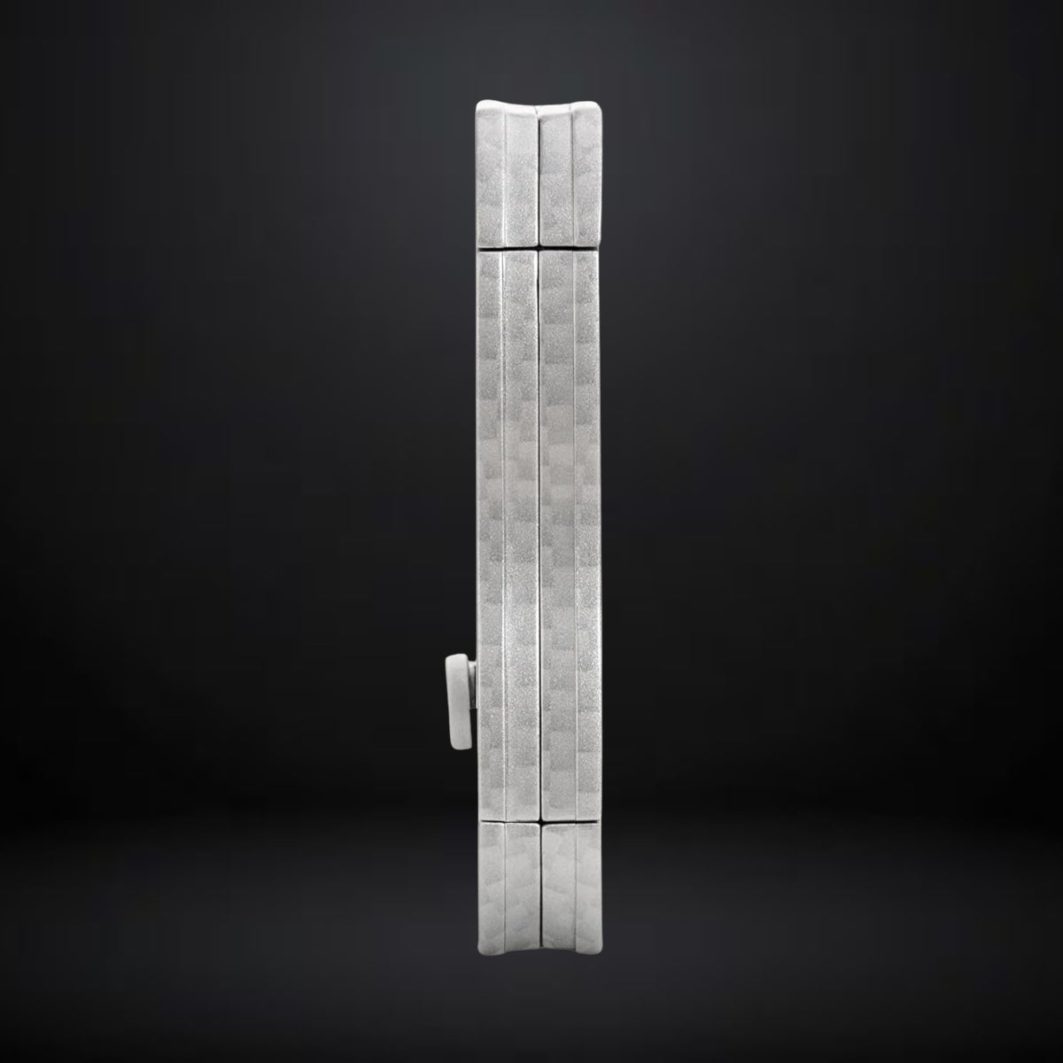 Colibri V-Cut Cigar Cutter – Silver Carbon Fiber